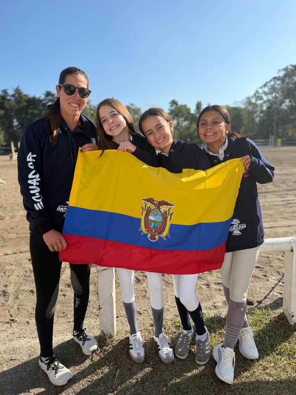 Familias y alumnos integrándose al club